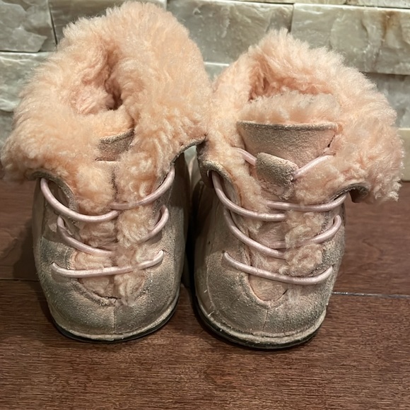Ugg baby booties - Picture 4 of 7